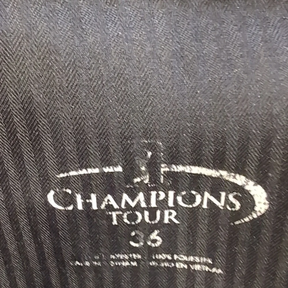 Champion Tour Navy Blue Golf Outdoor Shorts Zip Button w/ Belt Loops. Size 36